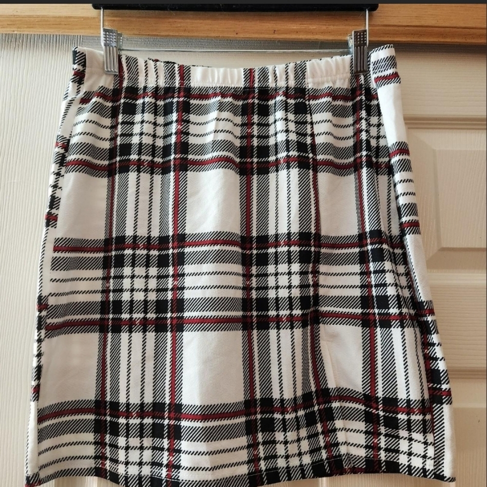 Plaid Women's Skirt in Black, White, and Red
